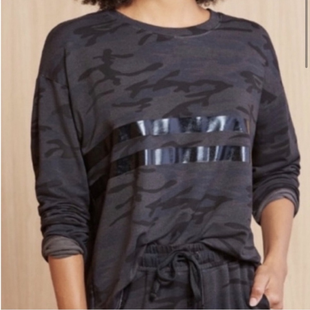 Sundry x Evereve Camo Trapeze Sweatshirt Size Large Camo Black and Grey